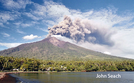 manam volcano